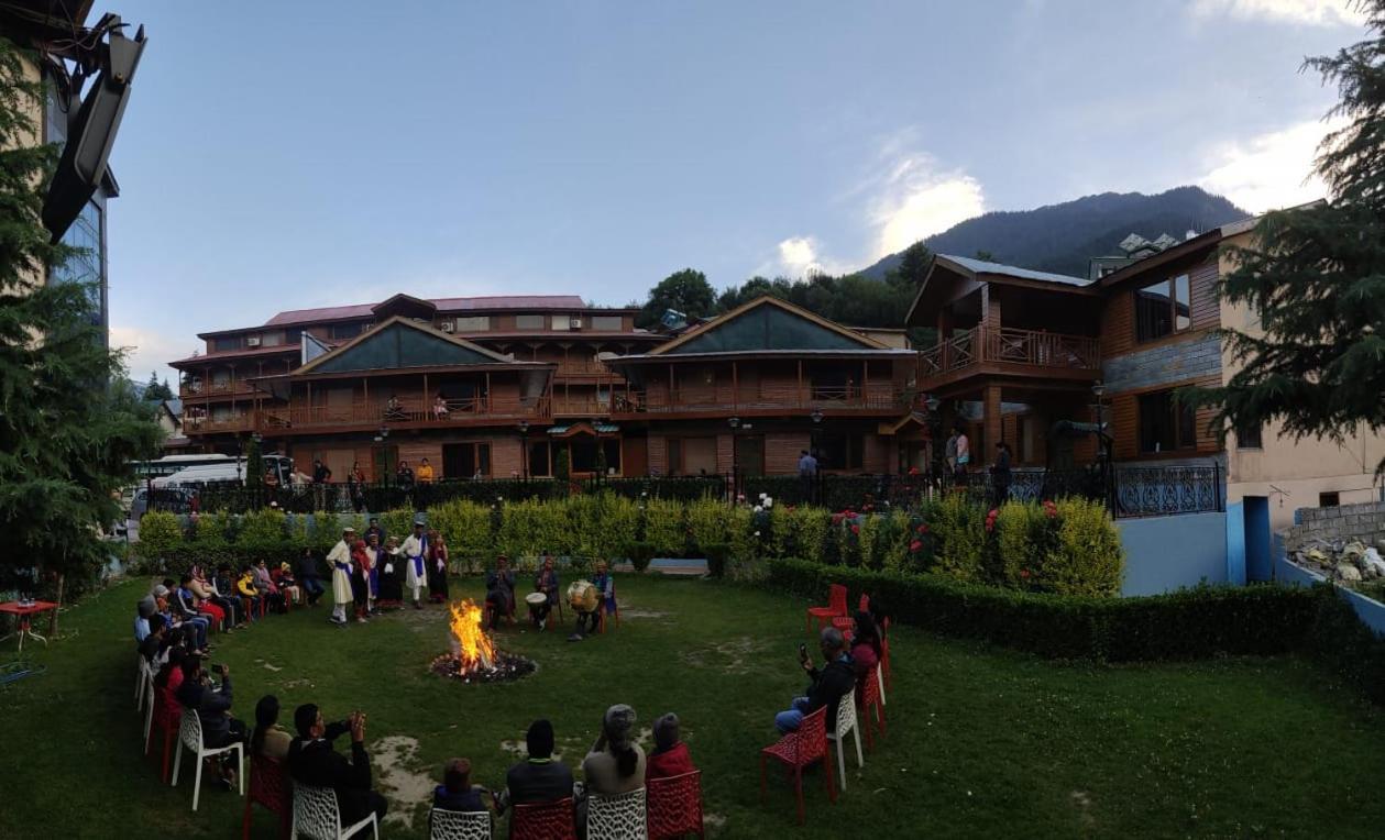 Himalayan Nomad Cottage, Manali ! All 2 Bedroom Independent Cottages ! Personal Lawn Every Cottage ! Parking ! Scenic Mountains View ! Spacious Rooms ! ภายนอก รูปภาพ