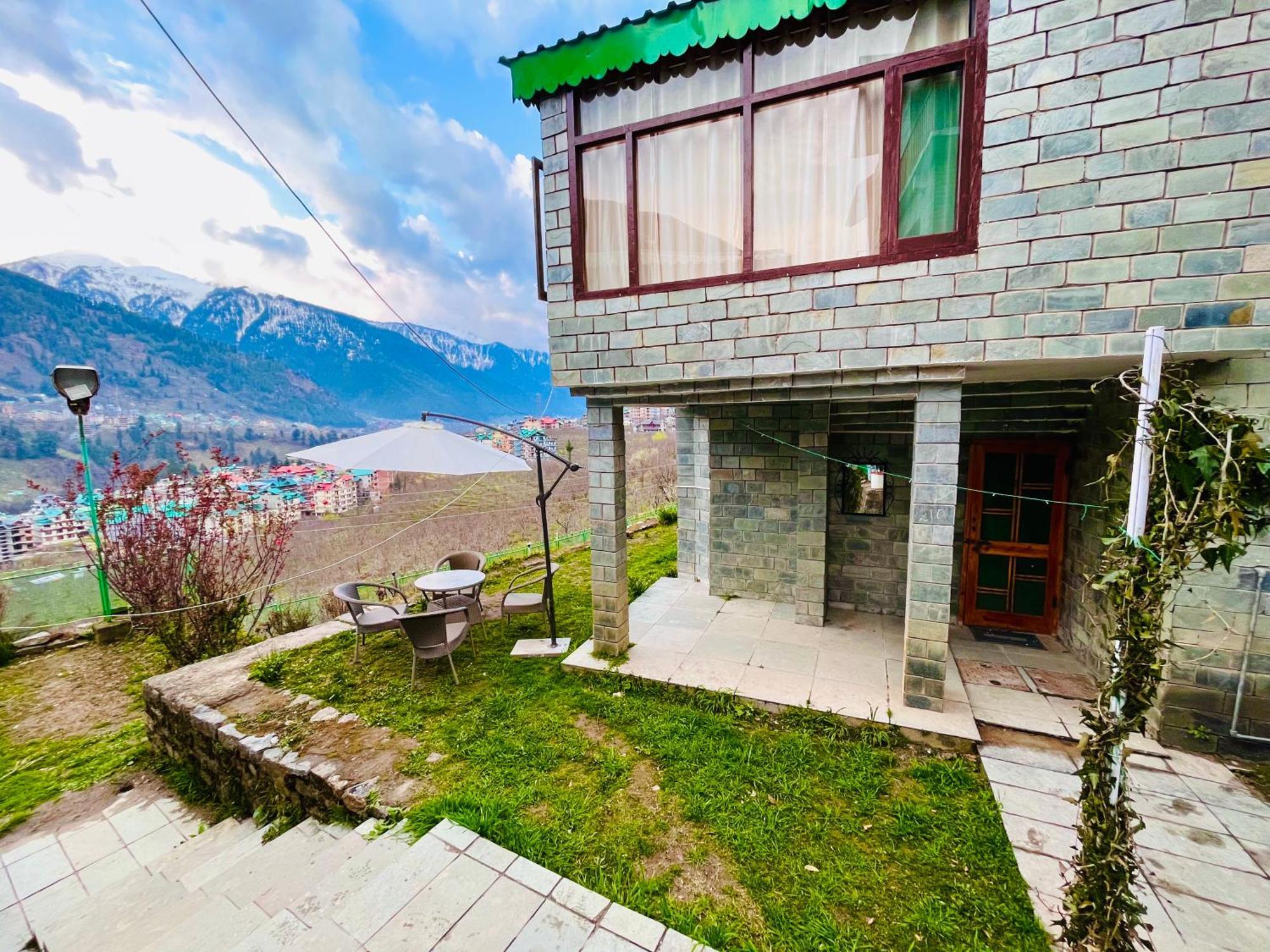 Himalayan Nomad Cottage, Manali ! All 2 Bedroom Independent Cottages ! Personal Lawn Every Cottage ! Parking ! Scenic Mountains View ! Spacious Rooms ! ภายนอก รูปภาพ