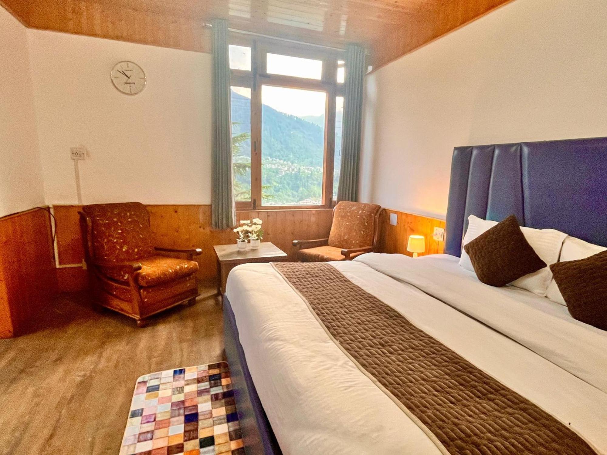 Himalayan Nomad Cottage, Manali ! All 2 Bedroom Independent Cottages ! Personal Lawn Every Cottage ! Parking ! Scenic Mountains View ! Spacious Rooms ! ภายนอก รูปภาพ