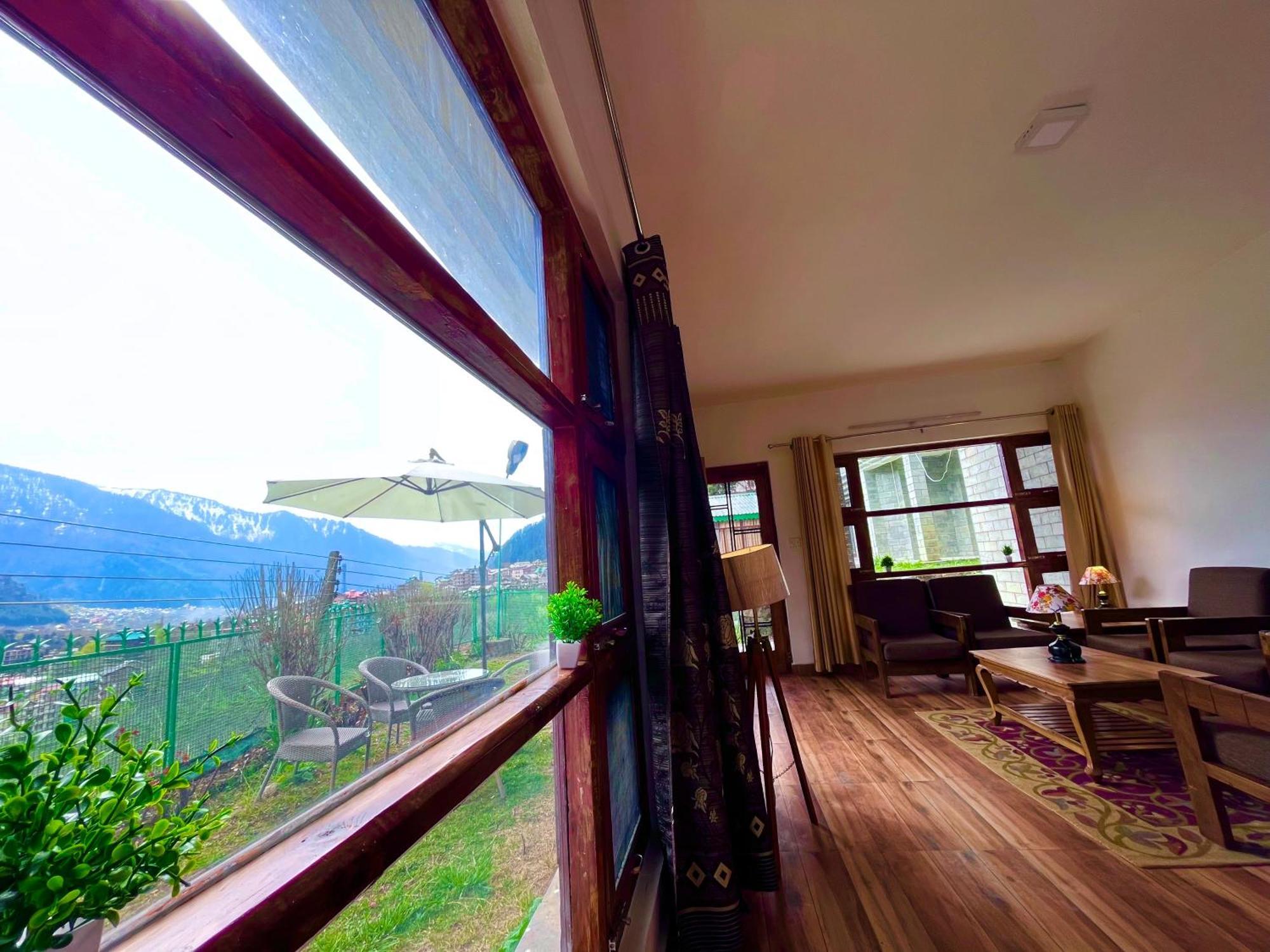 Himalayan Nomad Cottage, Manali ! All 2 Bedroom Independent Cottages ! Personal Lawn Every Cottage ! Parking ! Scenic Mountains View ! Spacious Rooms ! ภายนอก รูปภาพ